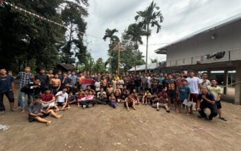 Semarak 17 Agustus di Pesantren PMINI, Santri Antusias Pacu Karung Hingga Panjat Pinang 