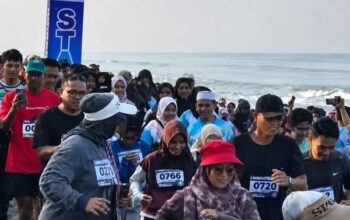 Barefoot Running Padang Pariaman Sukses! Kampung Nelayan dan Keindahan Pantai Katapiang Jadi Sorotan