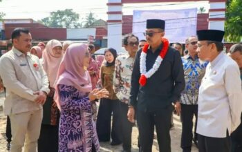 FLASH: Komisi X DPR RI Tinjau Rehabilitasi Sekolah Rusak Pascabencana di Padang